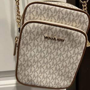 Michael Kors Cross body purse